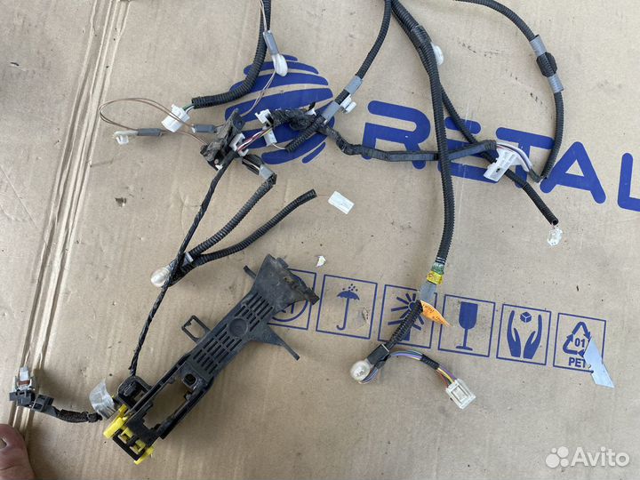 Проводка передней правой двери Lexus GS 4 12-18 бу