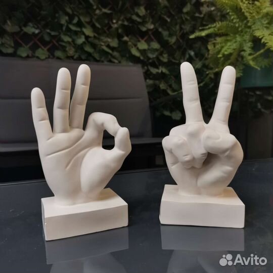 Декоративные статуэтки жесты рук
