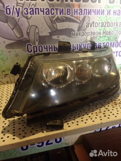 Фара левая Honda Accord