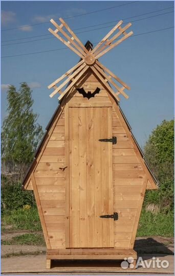 Дачный туалет с лебедем TGD