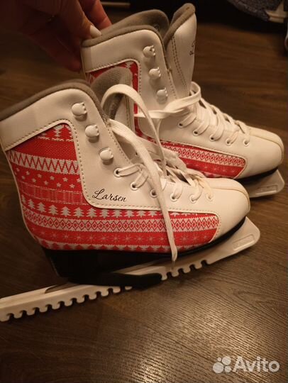 Коньки фигурные larsen
