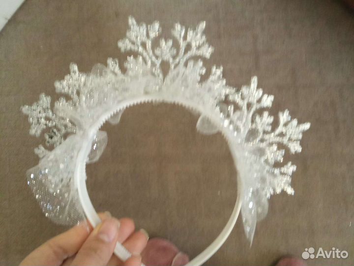 Ободок, заколки, значки, резинки