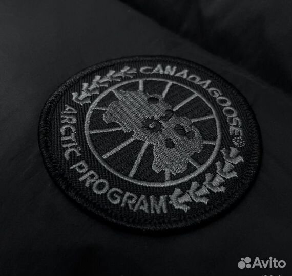 Пуховик canada goose