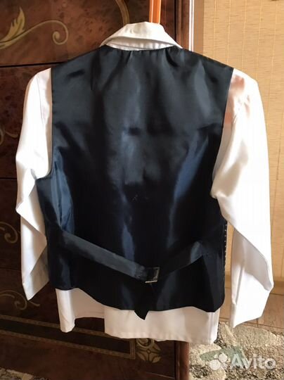 Костюм праздничный