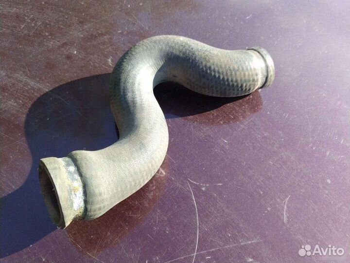 Шланг на радиатор правый Opel Vectra A