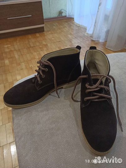 Ботинки замшевые 