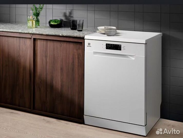 Посудомоечная машина Electrolux ESM48310SW