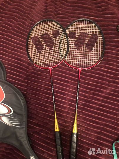 Ракетка для бадминтона