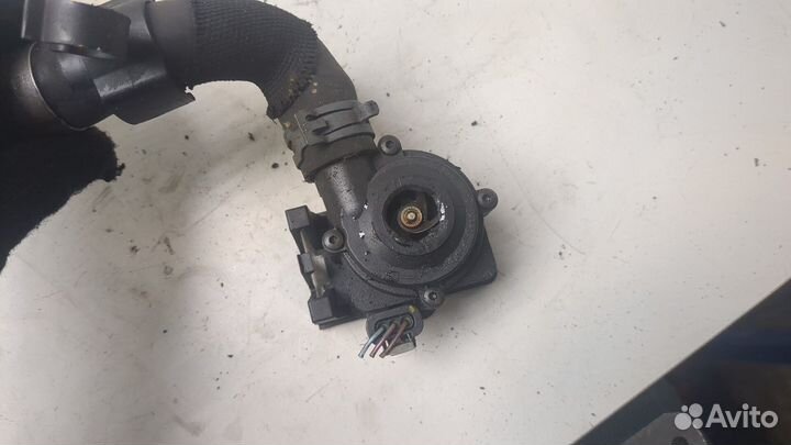 Насос водяной Audi A4 (B8), 2009