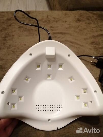 Лампа настольная для маникюра