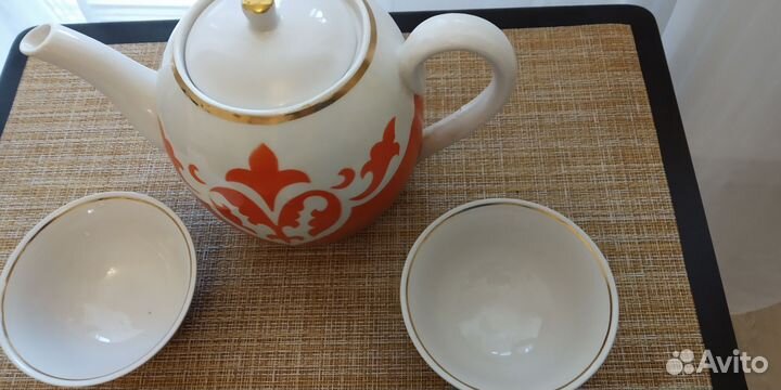 Чайник заварочный фарфоровый