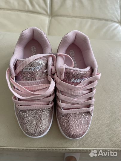 Кроссовки на роликах heelys