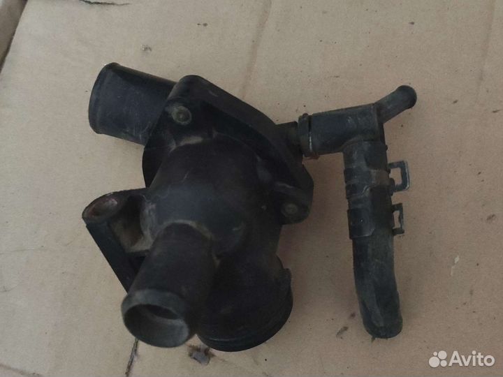 Корпус термостата Ford