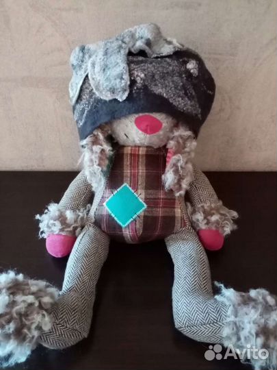 Продам дизайнерский берет ручной работы