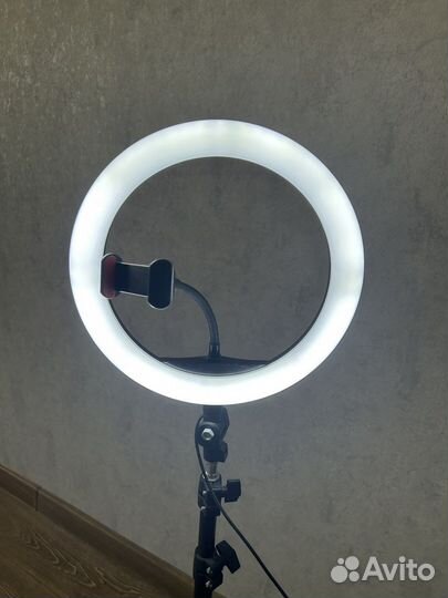 Кольцевая лампа