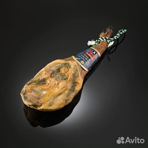 Хамон иберико де себо на кости