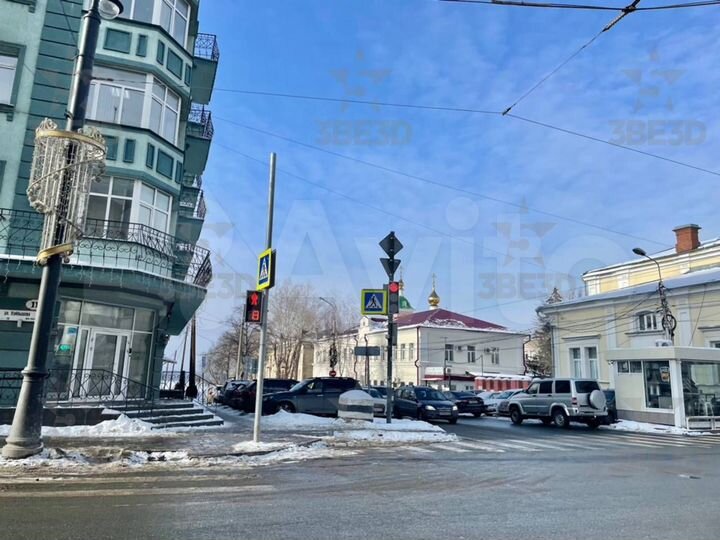 Цоколь с окнами на Куйбышева