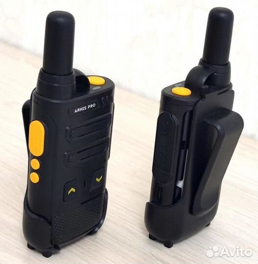 Рация с наушником, радиостанция с гарнитурой