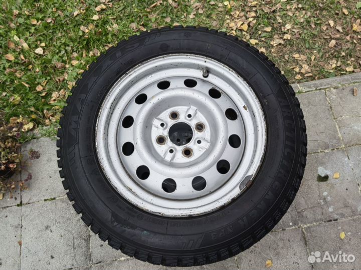 Колеса зимние шипованные 175/65 R14