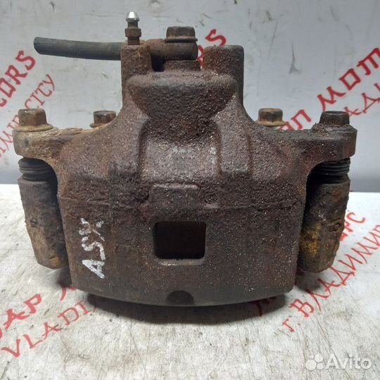 Суппорт тормозной передний правый Mitsubishi Asx