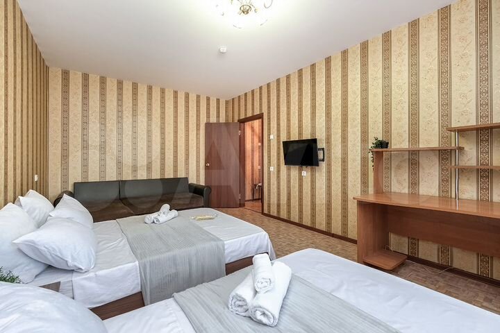 2-к. квартира, 63 м², 2/10 эт.