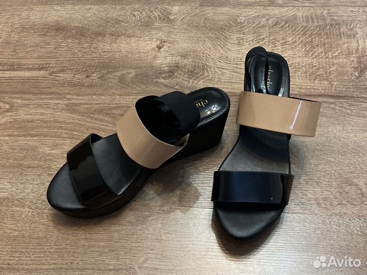 Босоножки женские 38 размер