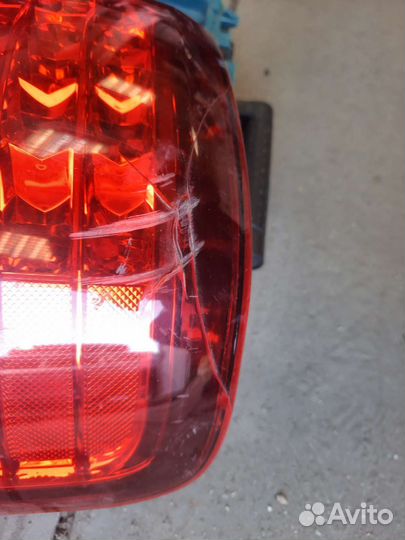 Фонарь задний тойота Ленд Крузер 100