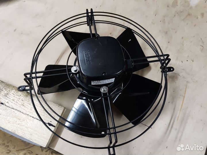 Вентилятор осевой