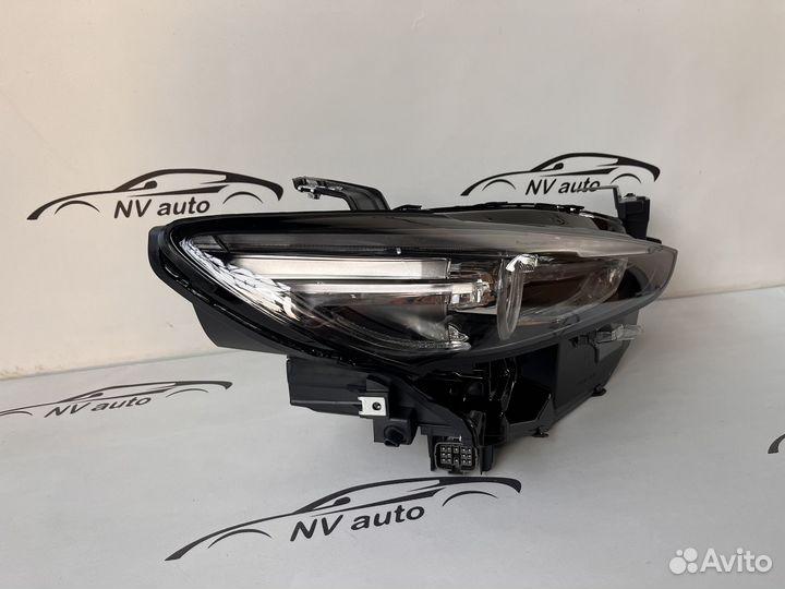 Mazda 6 GL фара правая LED AFS 18-23