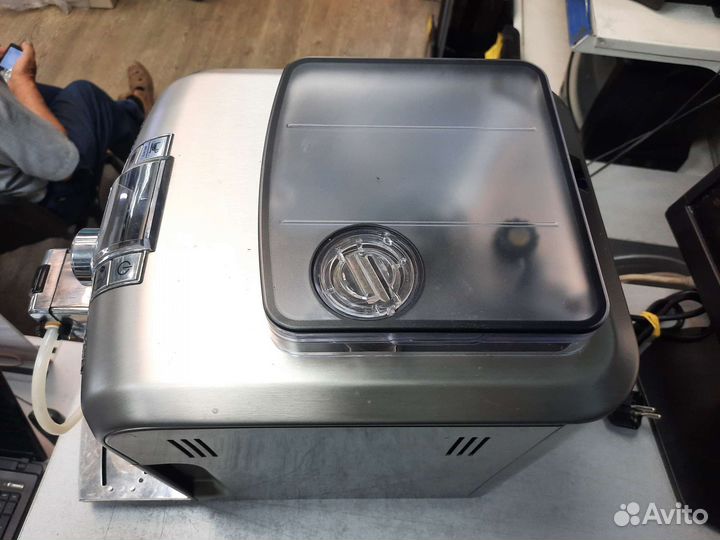 Б/У Кофемашина Philips Saeco Syntia HD8838