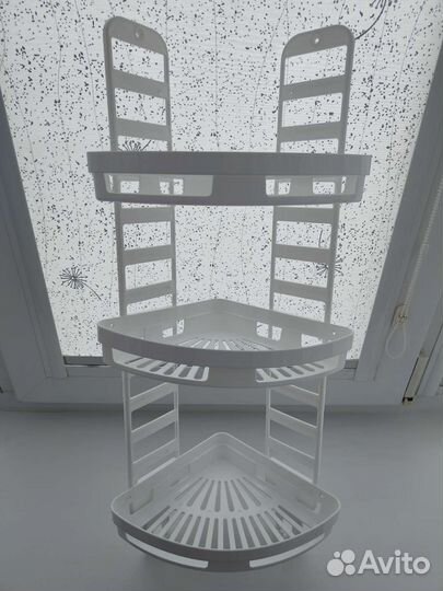 Угловая полка для ванной