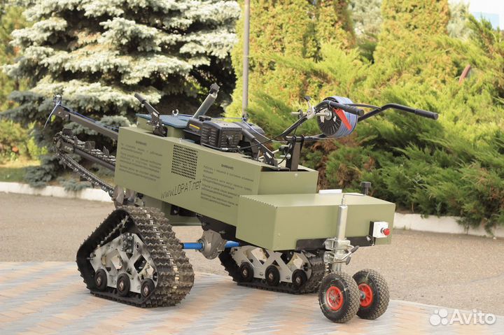 Прицеп с самоходным траншеекопателем