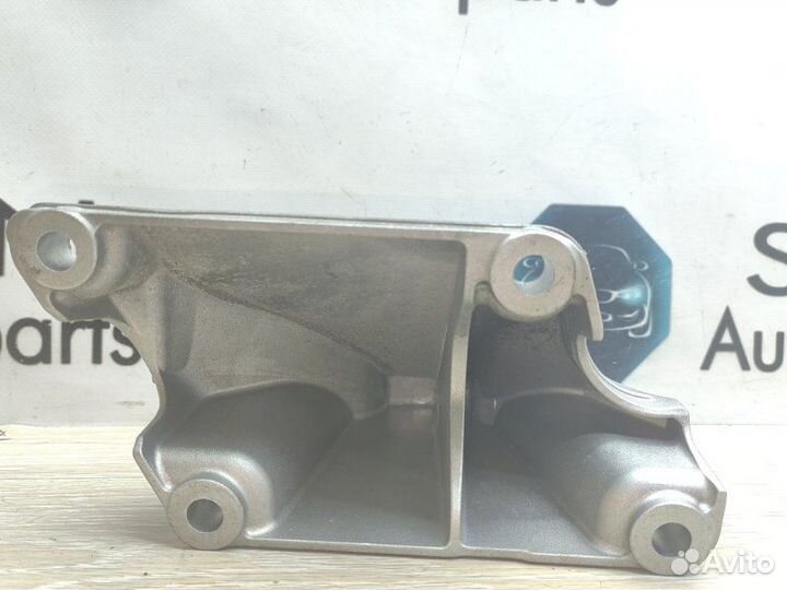 Кронштейн двигателя правый Bmw 3 F30 N20B20 2012