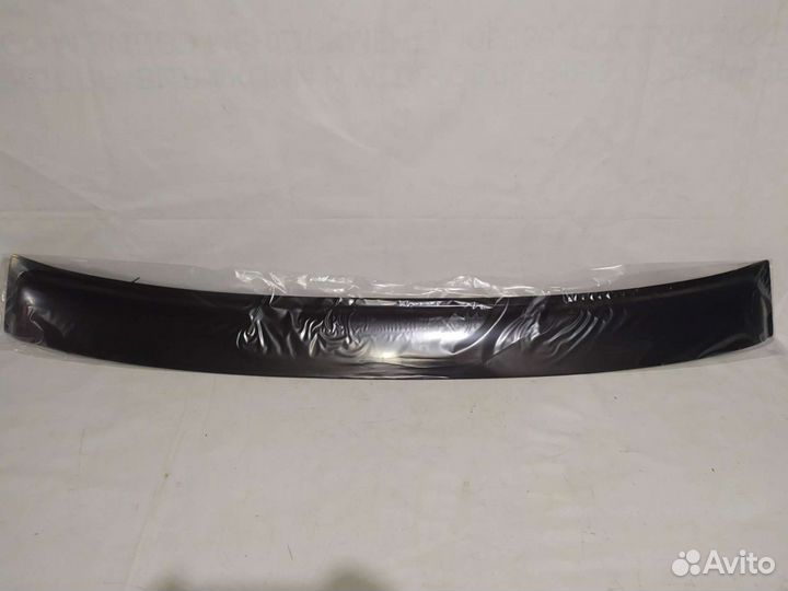 Ветровик заднего стекла Volkswagen Polo