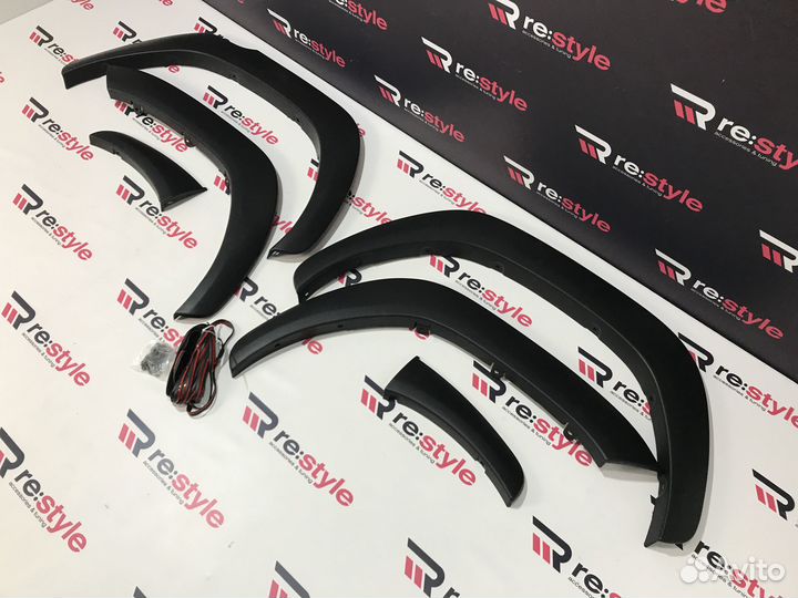 Фендера Toyota Hilux Pick Up с16г Тонкие