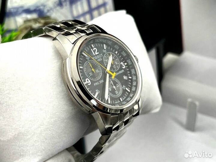 Очень красивые мужские наручные часы Tissot T461