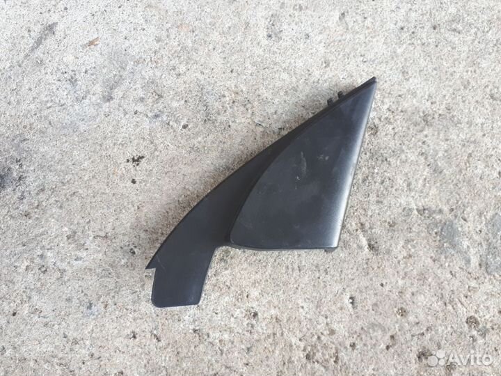 Уголок двери передний правый Chevrolet Lacetti