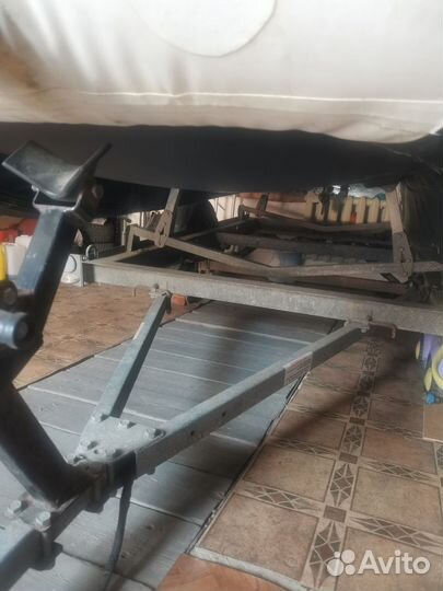 Лодка катамаран