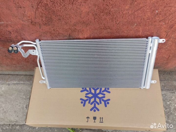 Радиатор кондиционера Polo