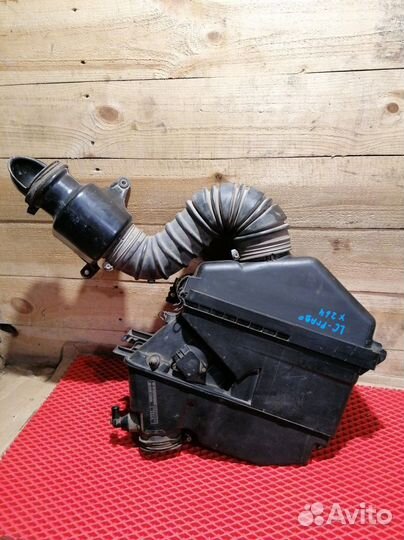 Корпус воздушного фильтра Toyota Land Cruiser Prad