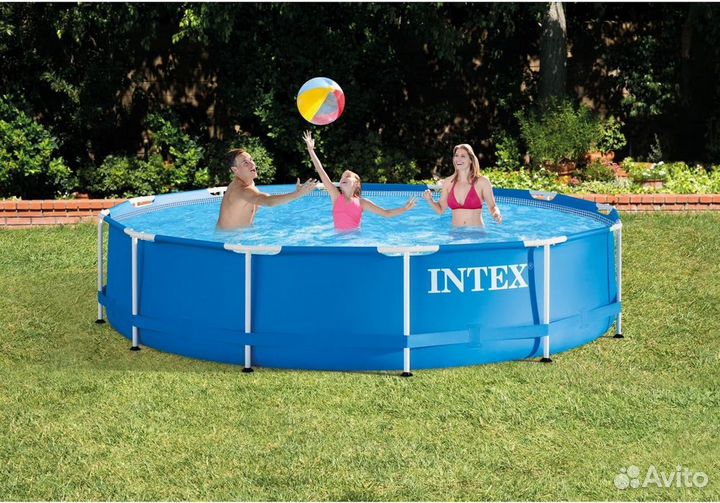 Прекрасный бассейн intex