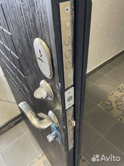 Дверь металлическая