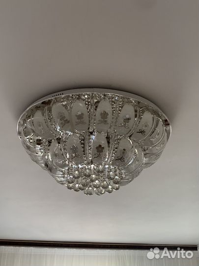 Люстра потолочная