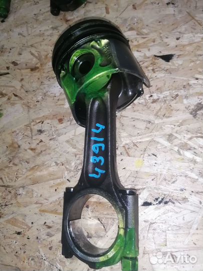 Поршень с шатуном Ford Mondeo 4 2 0 дизель