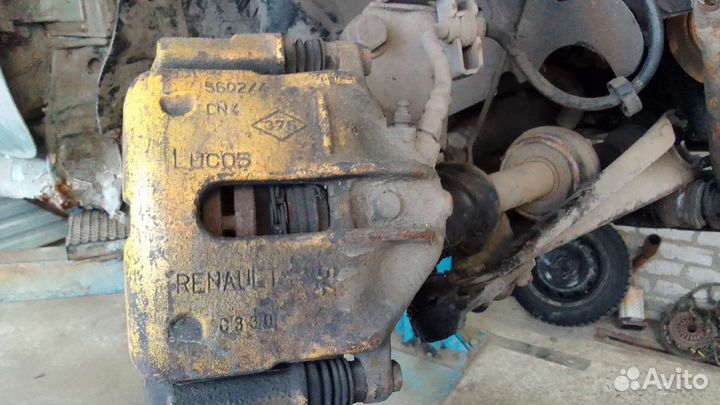 Суппорт Рено Меган 1