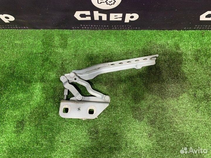 Петля капота левая Audi A8 D3 4.2 BFM