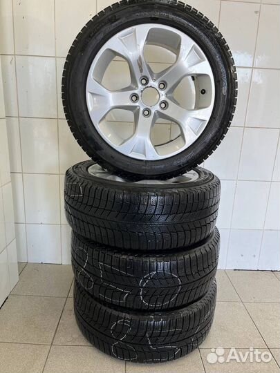 Michelin X-Ice XI3 225/50 R17 91H