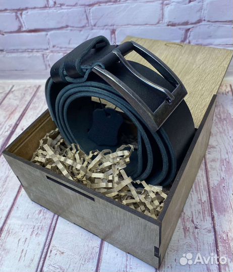 Мужской кожаный ремень