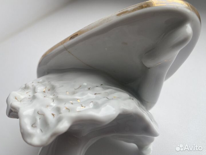 Фарфоровая статуэтка Юная балерина лфз