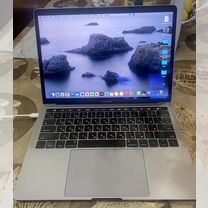 Apple MacBook Pro 13 2017 (Touch bar)